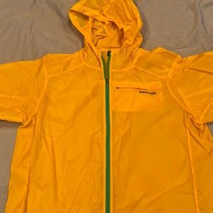 Patagonia ultra light yellow mens wind jacket